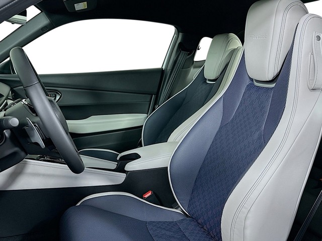 Honda Prelude Vehicle Full-screen Gallery Image 10