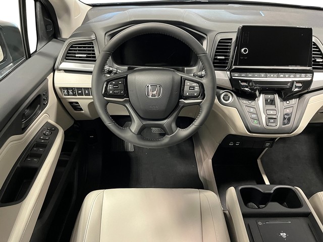 Honda Odyssey Vehicle Full-screen Gallery Image 13