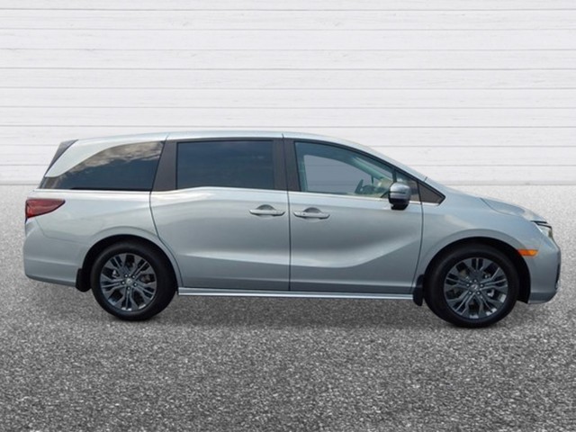 Honda Odyssey Vehicle Full-screen Gallery Image 07