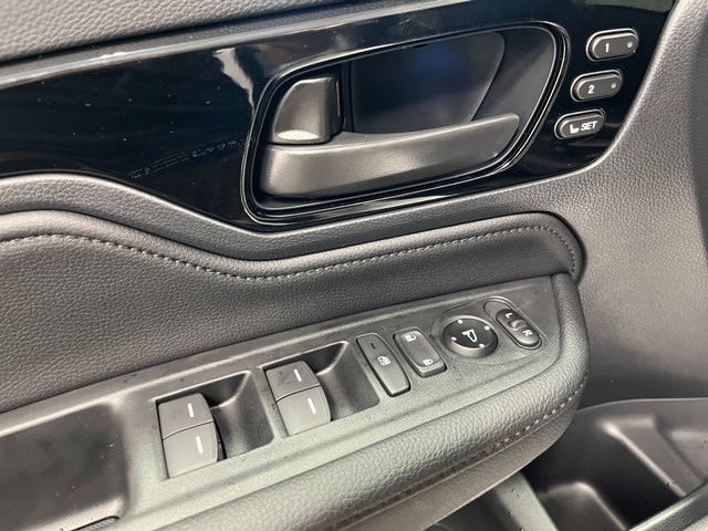 Honda Odyssey Vehicle Full-screen Gallery Image 13