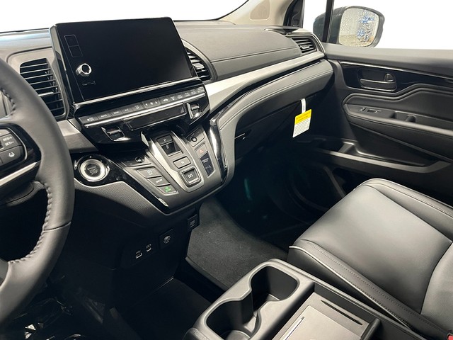 Honda Odyssey Vehicle Full-screen Gallery Image 18