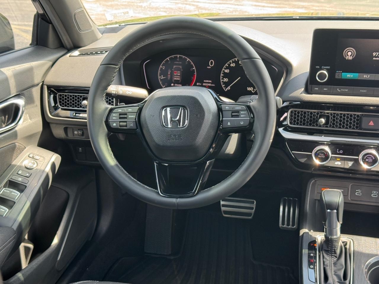 Honda Civic Sedan Vehicle Full-screen Gallery Image 13
