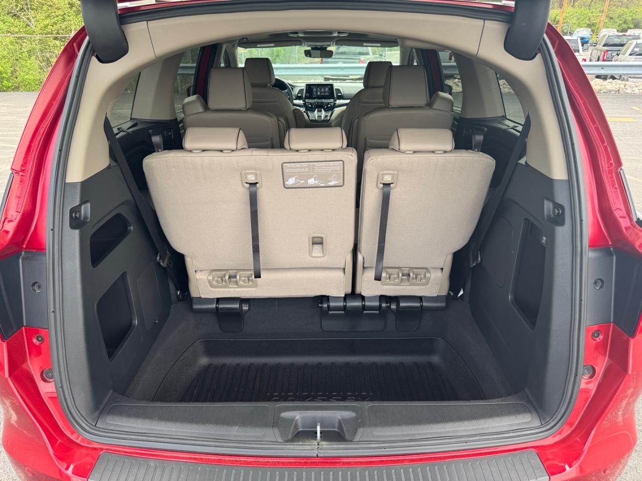Honda Odyssey Vehicle Full-screen Gallery Image 07