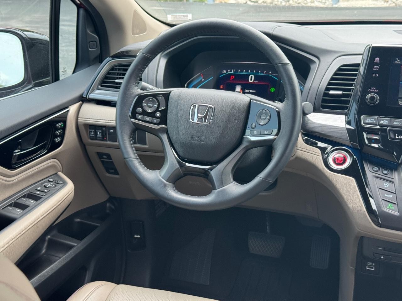 Honda Odyssey Vehicle Full-screen Gallery Image 16