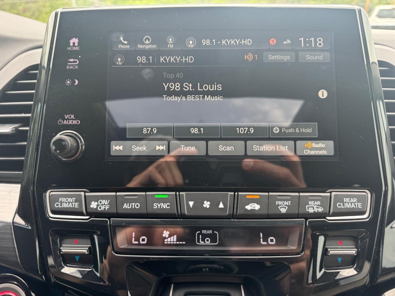 Honda Odyssey Vehicle Full-screen Gallery Image 26