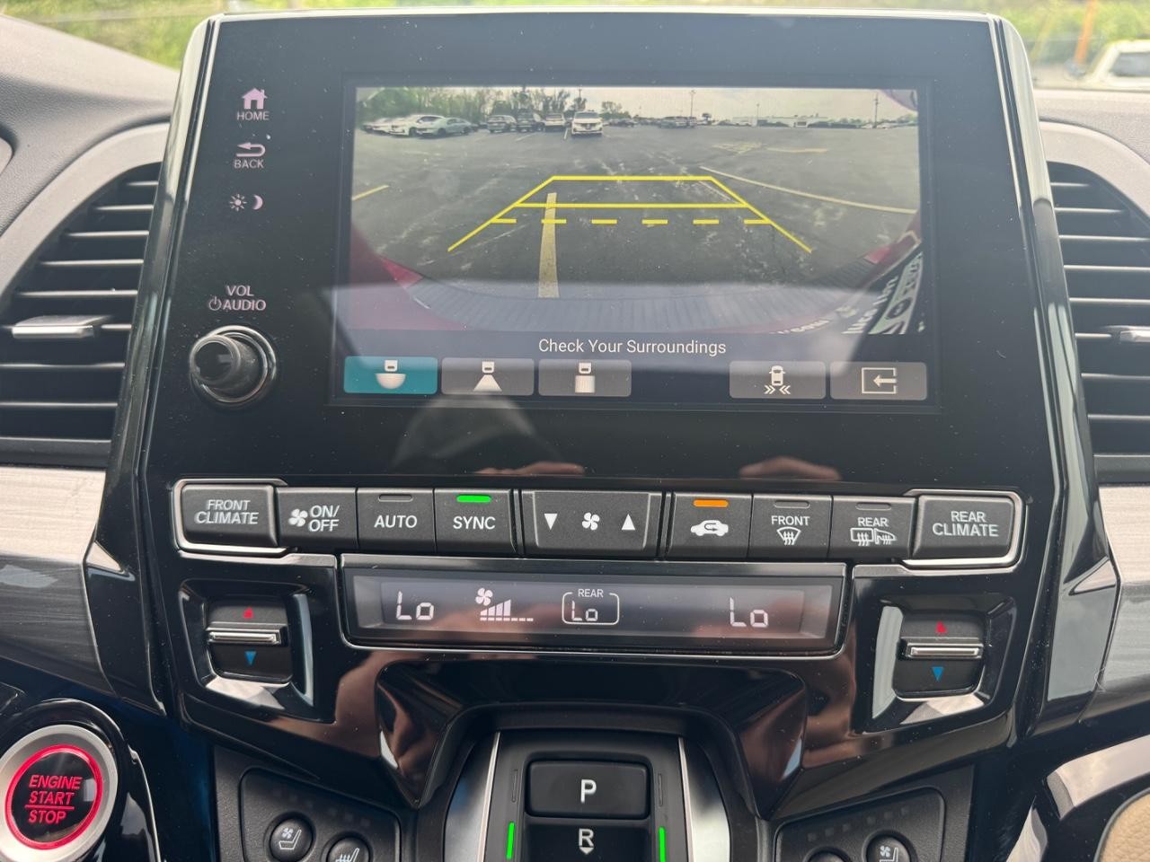 Honda Odyssey Vehicle Full-screen Gallery Image 27