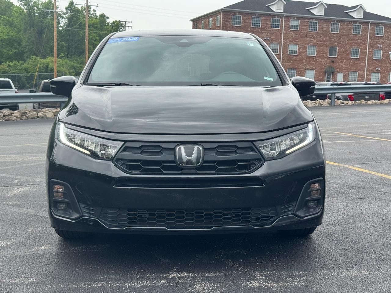 Honda Odyssey Vehicle Full-screen Gallery Image 09