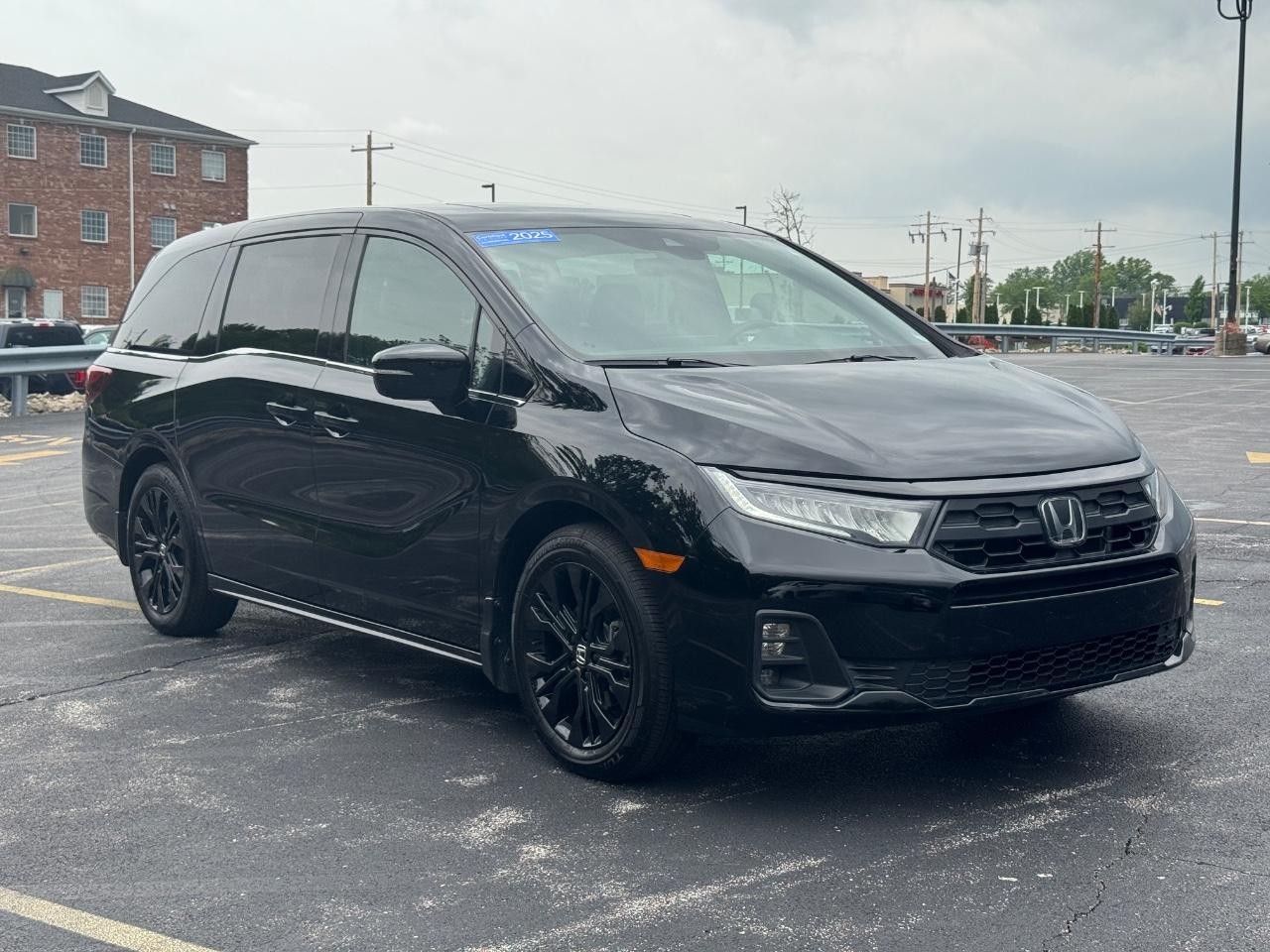 Honda Odyssey Vehicle Full-screen Gallery Image 12