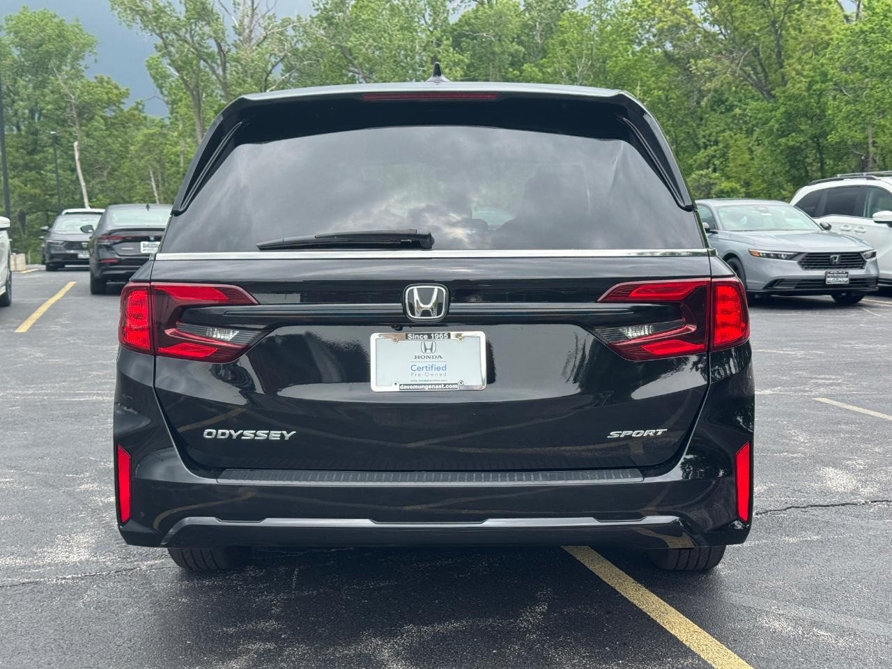 Honda Odyssey Vehicle Full-screen Gallery Image 15