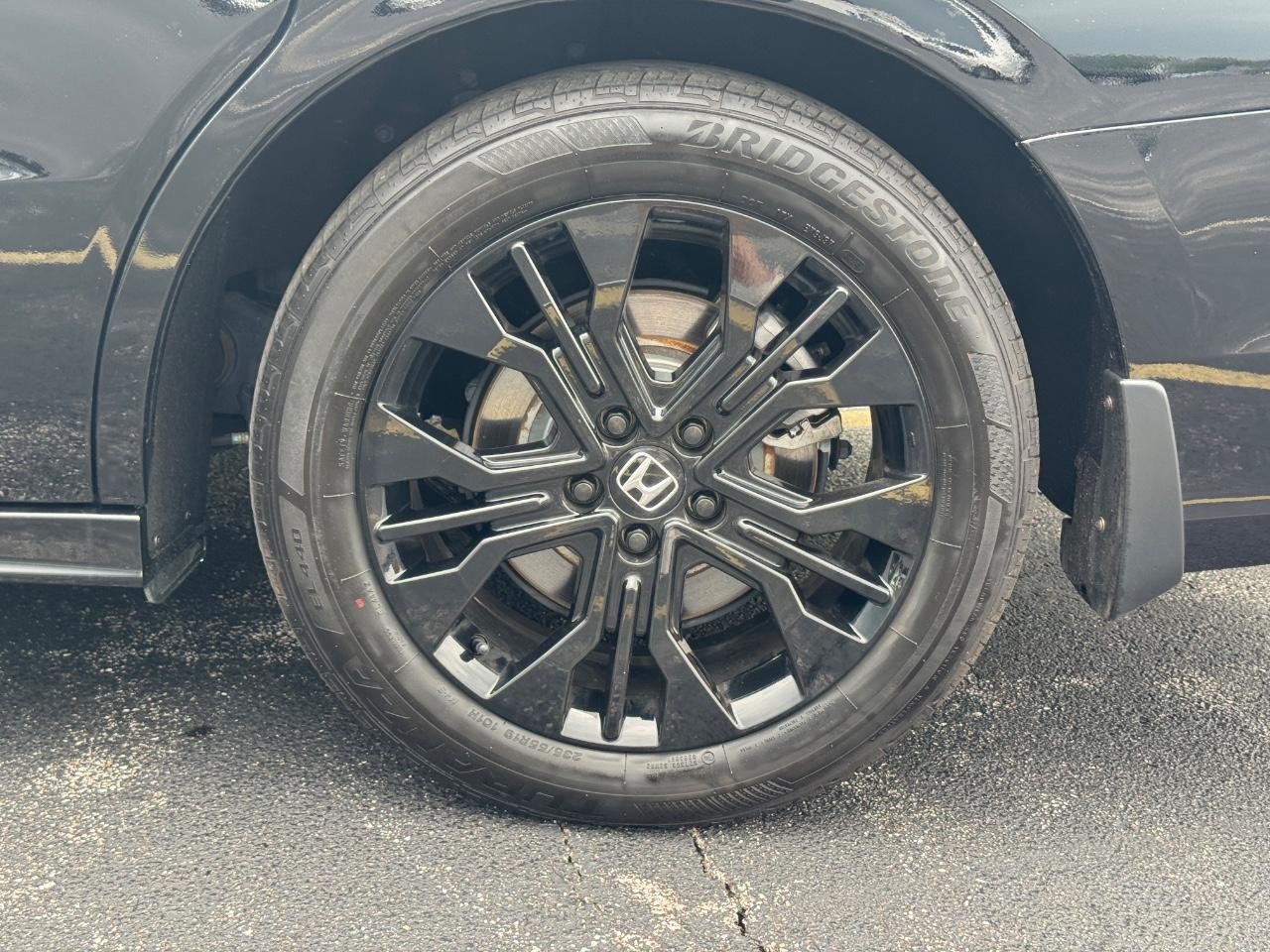 Honda Odyssey Vehicle Full-screen Gallery Image 17