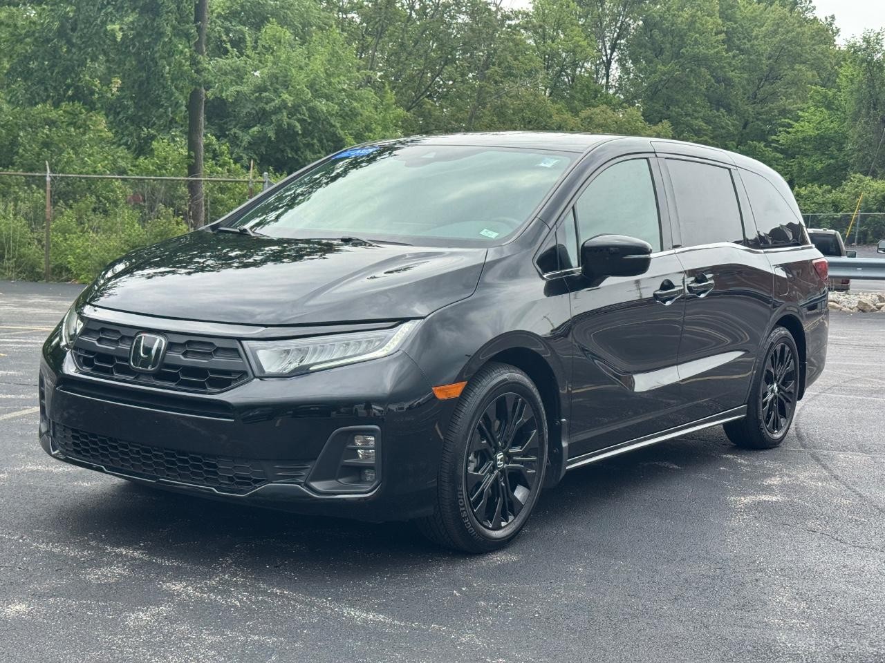 Honda Odyssey Vehicle Full-screen Gallery Image 18