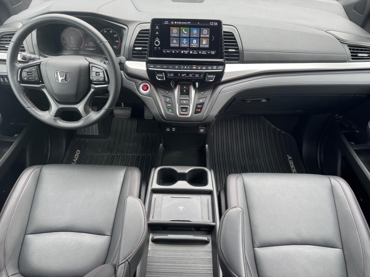 Honda Odyssey Vehicle Full-screen Gallery Image 22