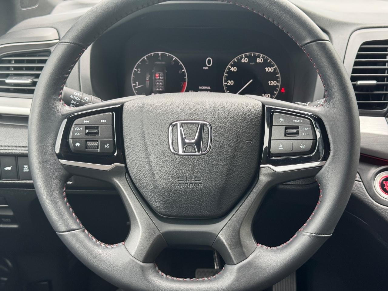 Honda Odyssey Vehicle Full-screen Gallery Image 23