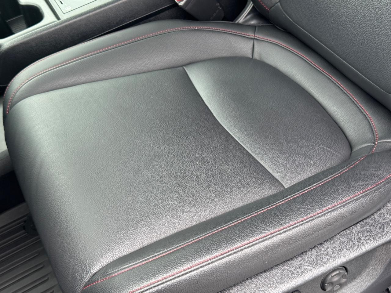 Honda Odyssey Vehicle Full-screen Gallery Image 36