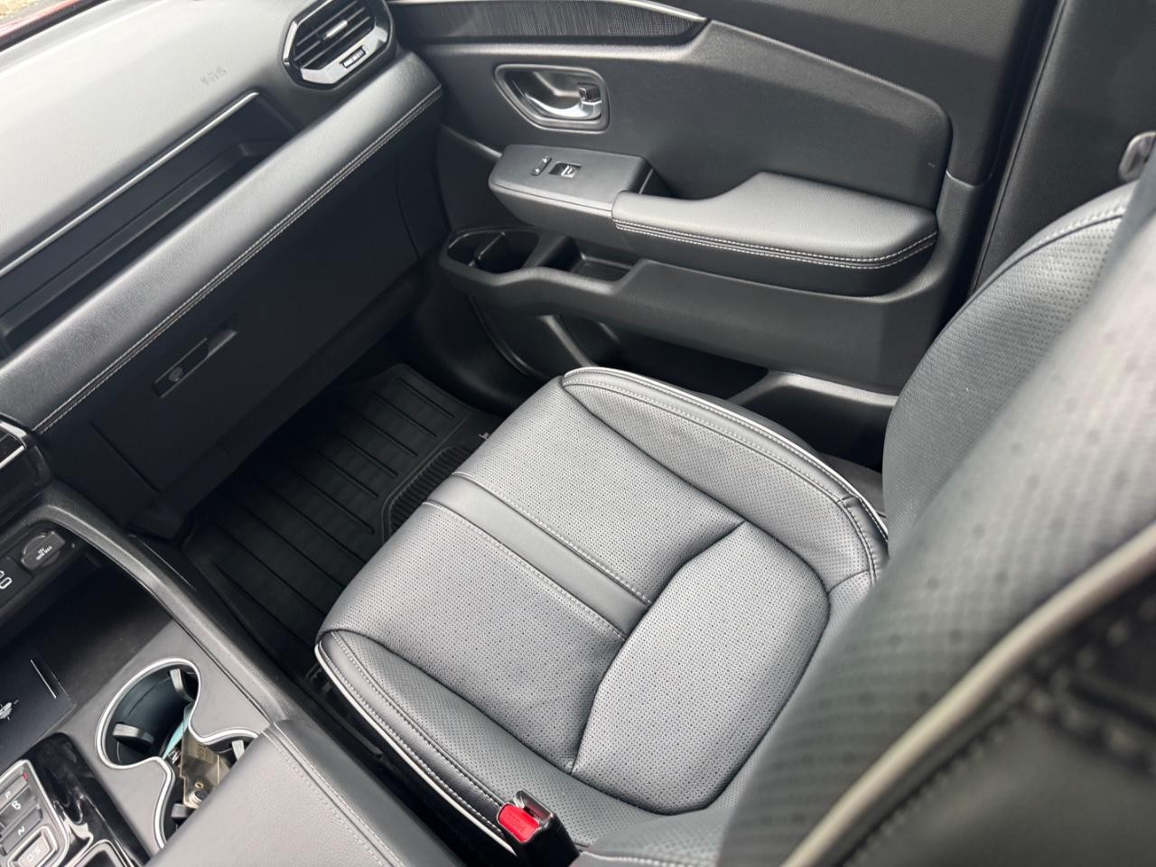 Honda Pilot Vehicle Full-screen Gallery Image 18