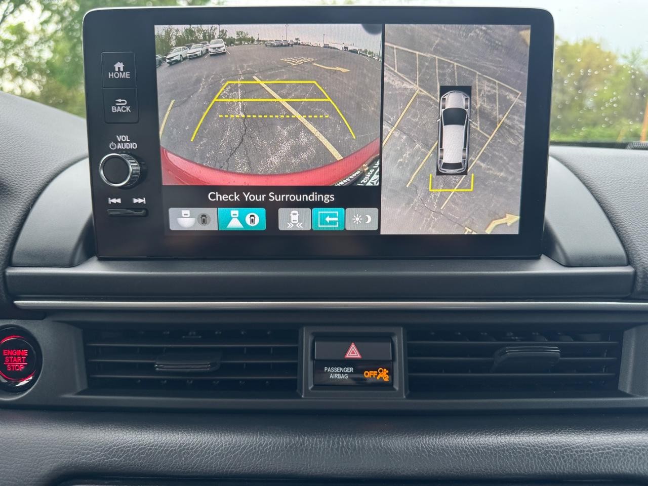 Honda Pilot Vehicle Full-screen Gallery Image 28