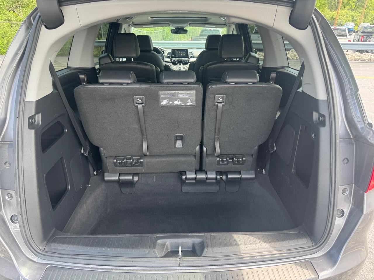 Honda Odyssey Vehicle Full-screen Gallery Image 03