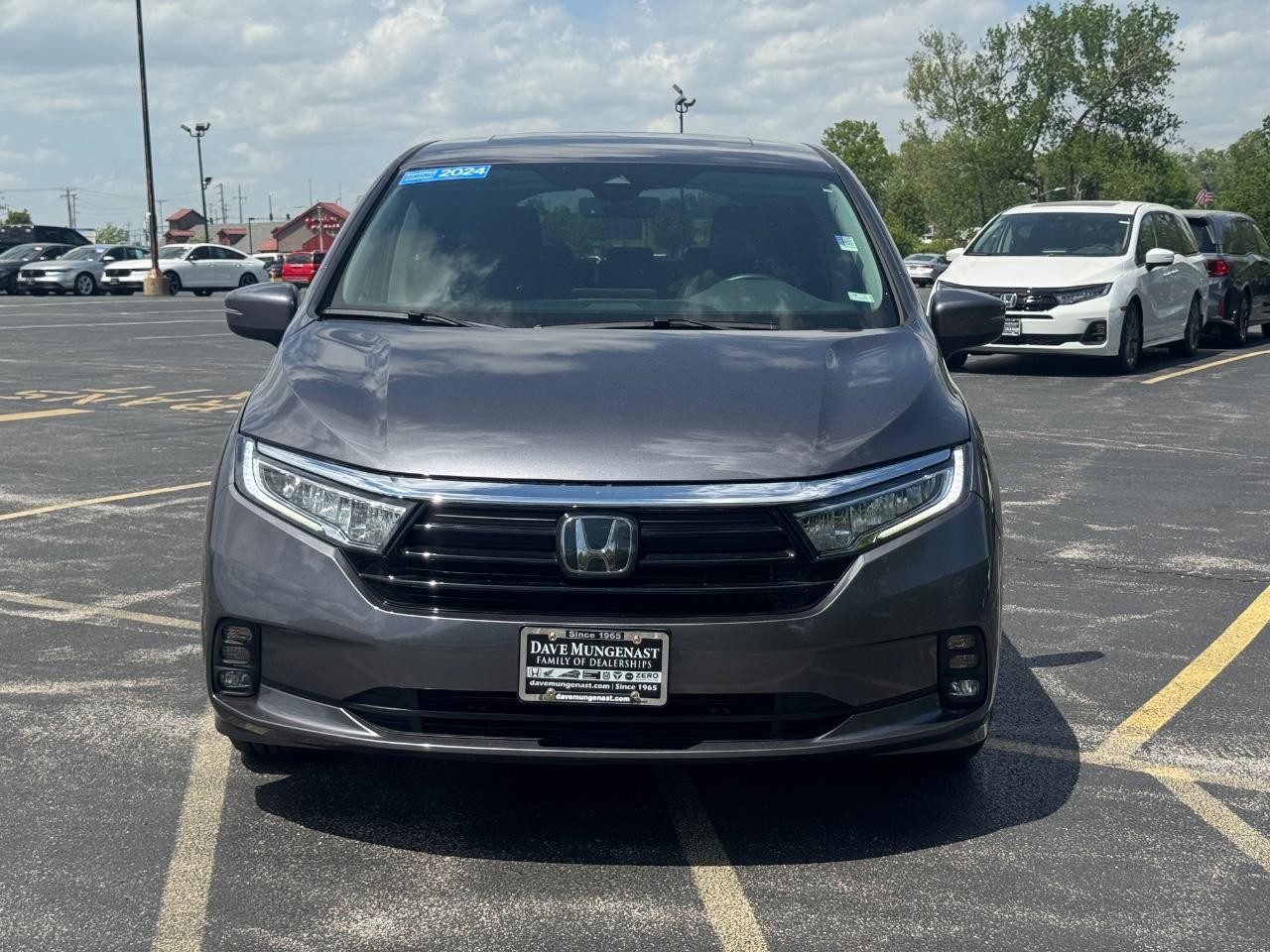 Honda Odyssey Vehicle Full-screen Gallery Image 12