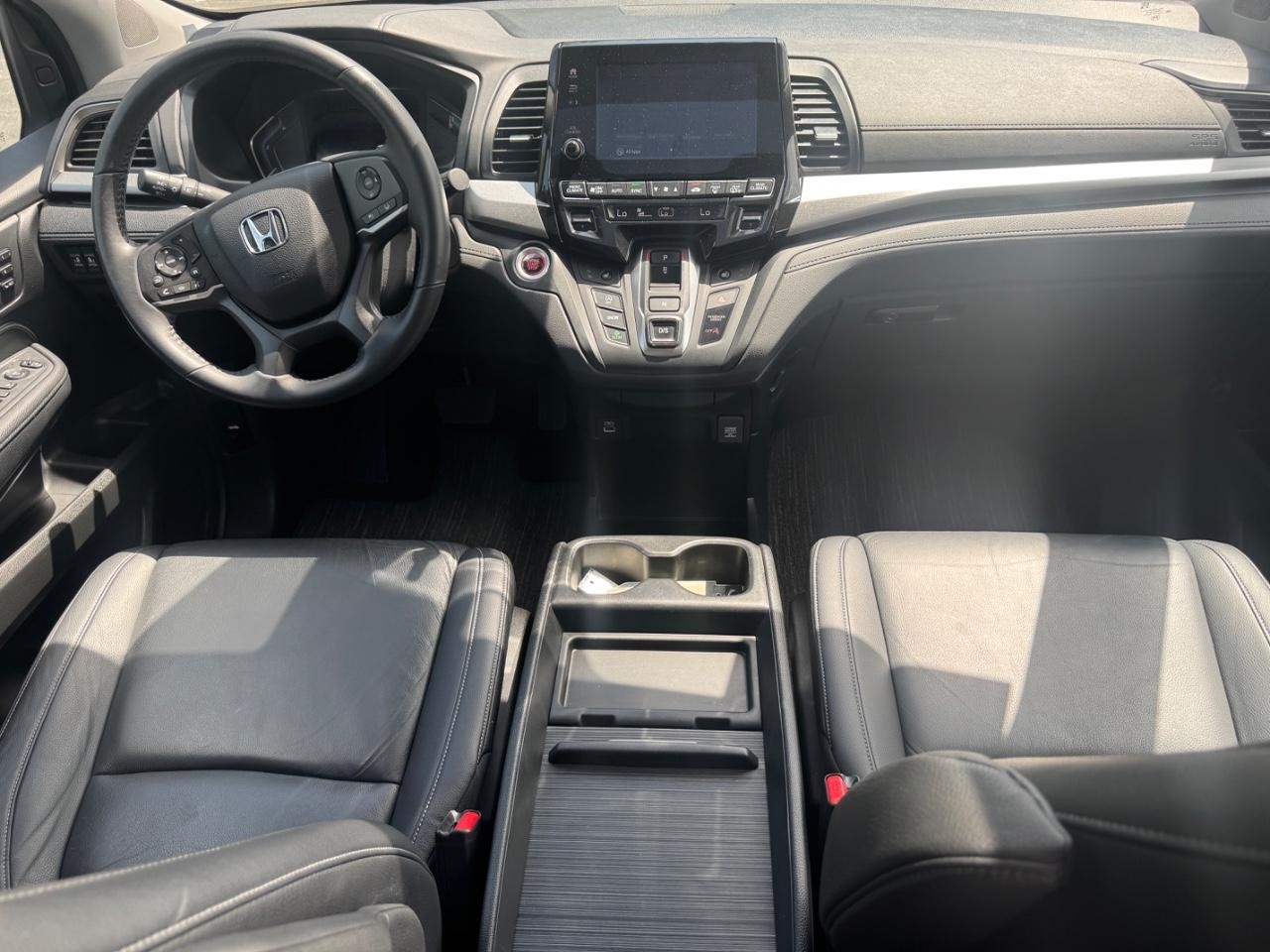 Honda Odyssey Vehicle Full-screen Gallery Image 15