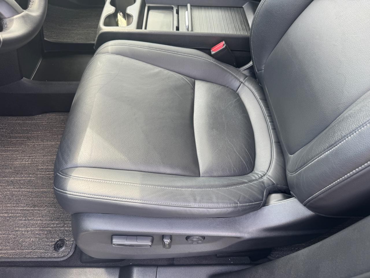 Honda Odyssey Vehicle Full-screen Gallery Image 19