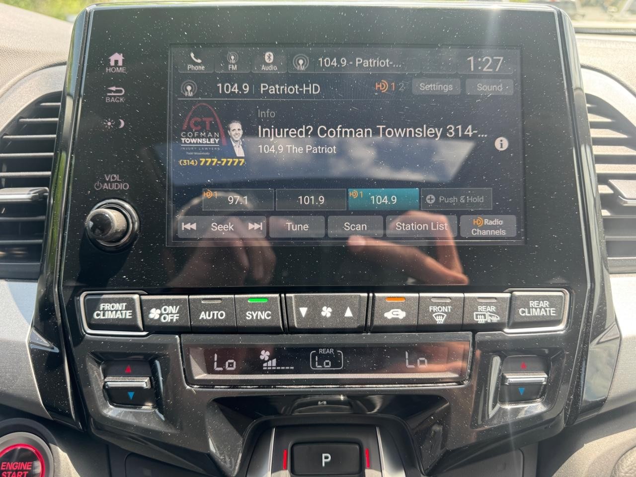 Honda Odyssey Vehicle Full-screen Gallery Image 24
