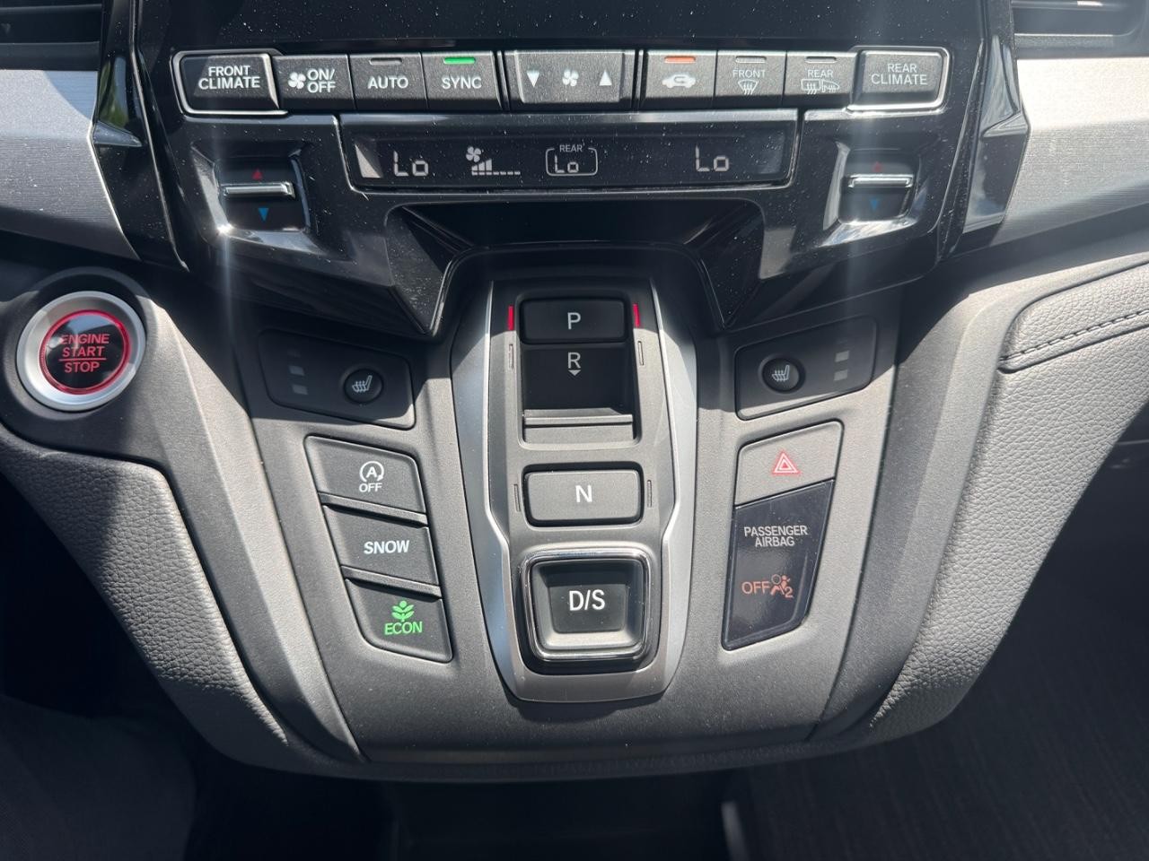 Honda Odyssey Vehicle Full-screen Gallery Image 28