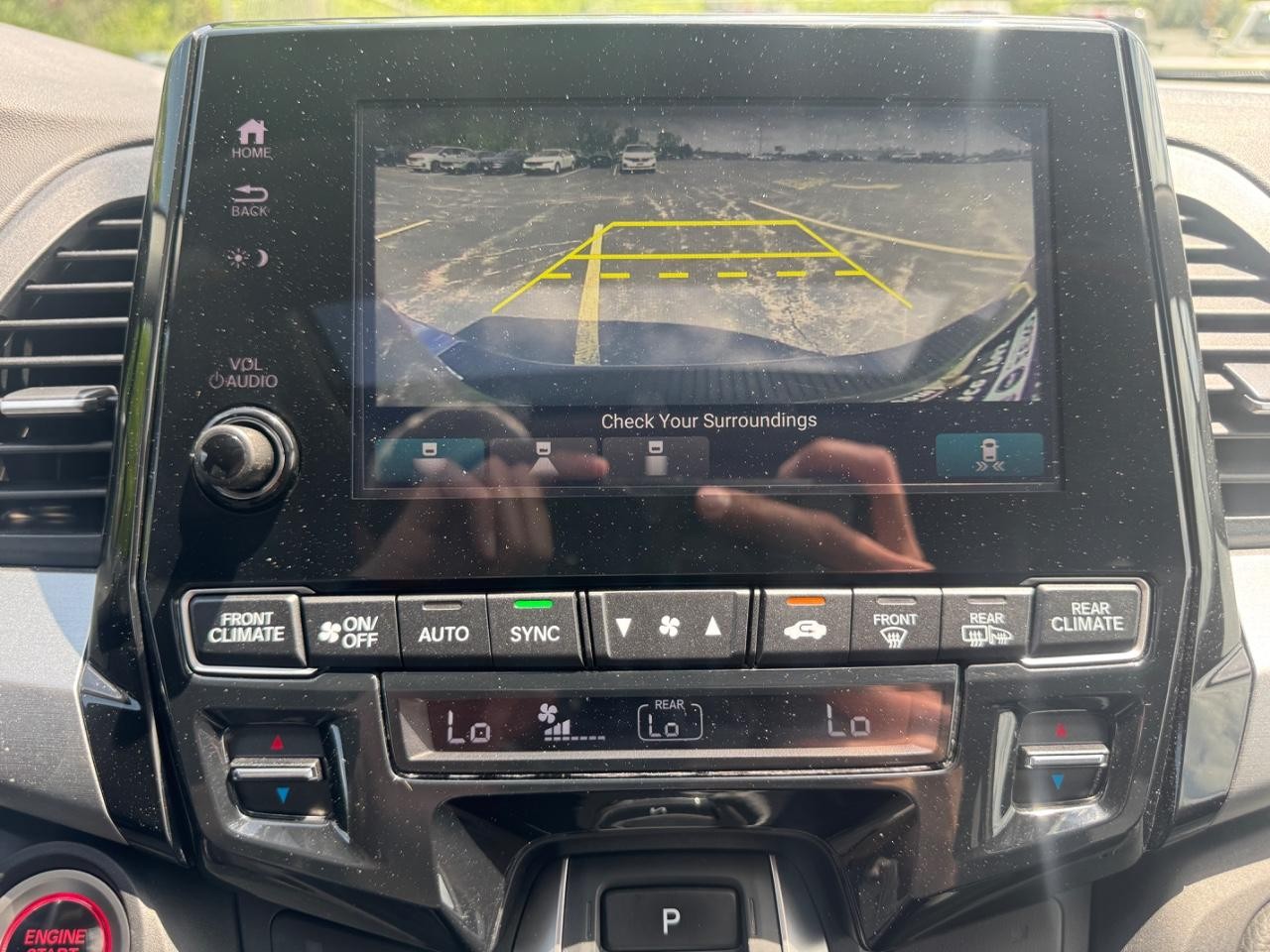 Honda Odyssey Vehicle Full-screen Gallery Image 29