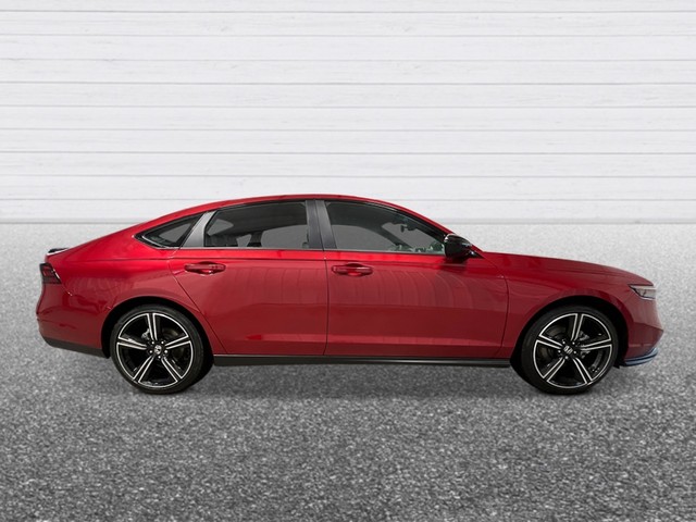 Honda Accord Hybrid Vehicle Full-screen Gallery Image 09