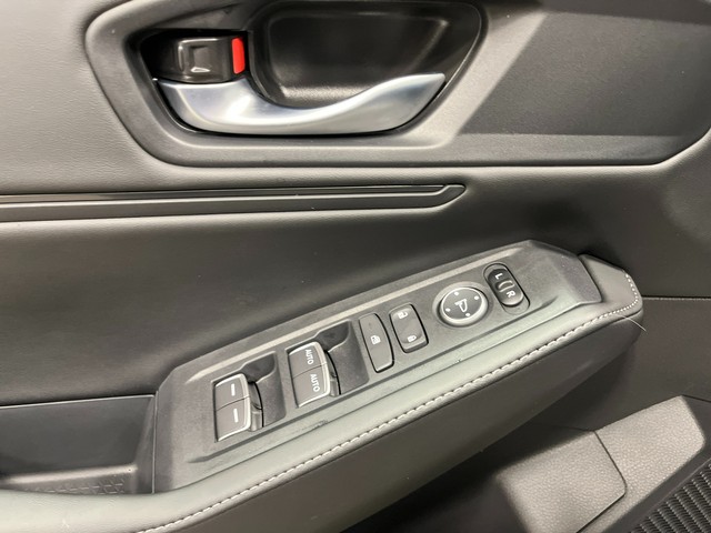 Honda Accord Hybrid Vehicle Full-screen Gallery Image 15