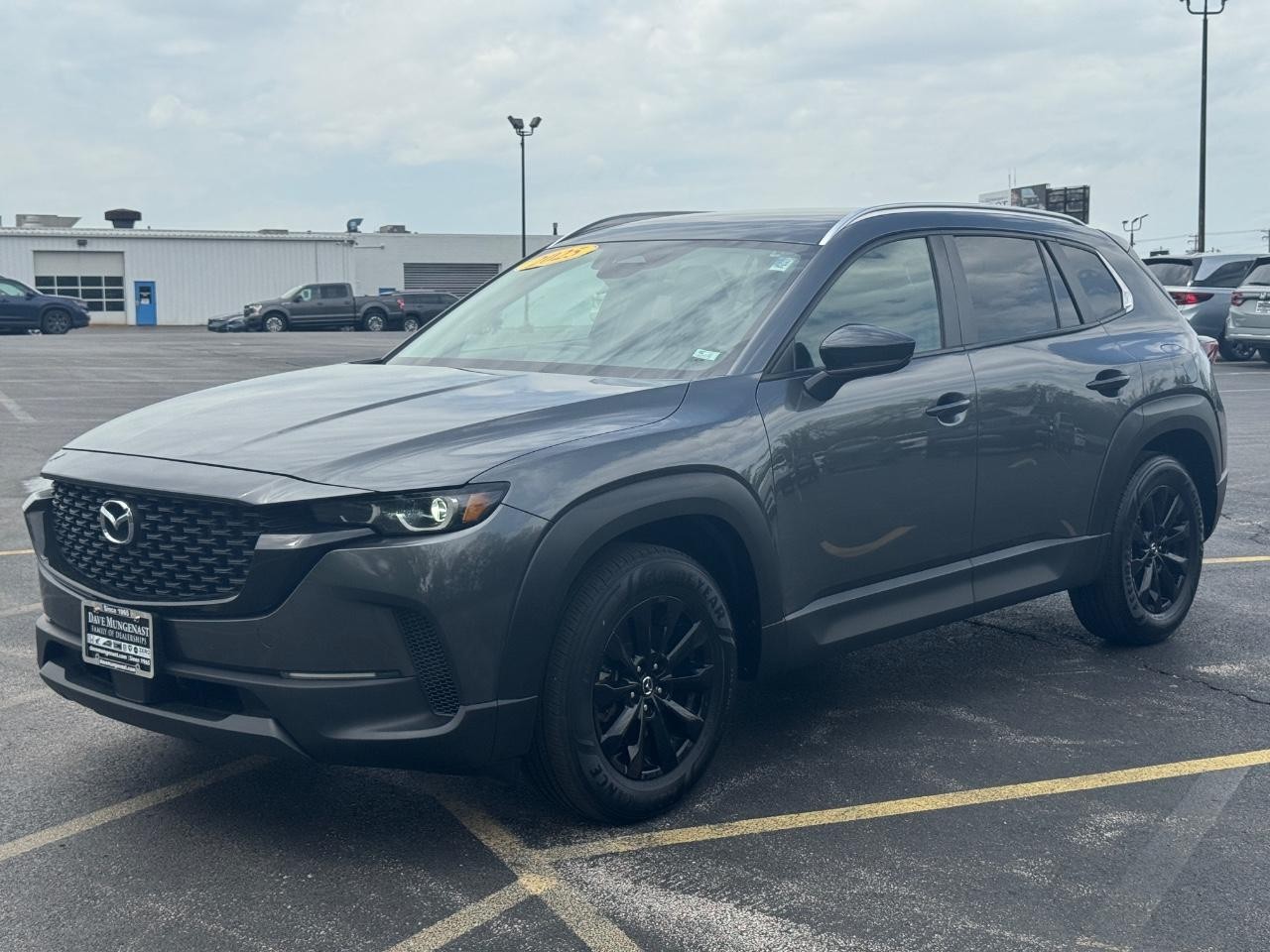 Mazda CX-50 Vehicle Full-screen Gallery Image 09