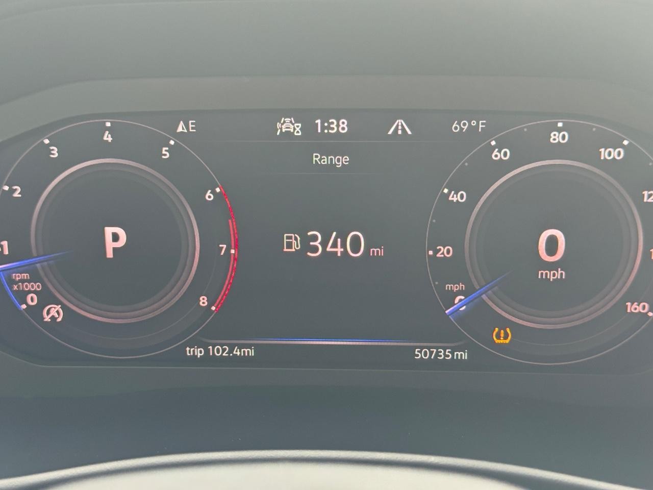 Volkswagen Atlas Cross Sport Vehicle Full-screen Gallery Image 26