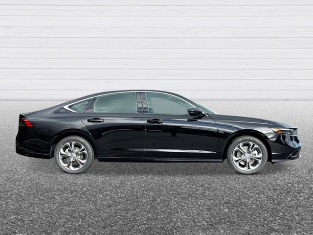 Honda Accord Hybrid Vehicle Full-screen Gallery Image 07