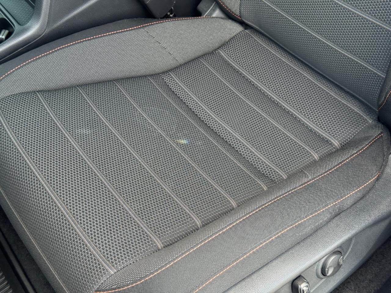 Honda CR-V Hybrid Vehicle Full-screen Gallery Image 27