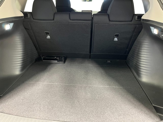 Honda HR-V Vehicle Full-screen Gallery Image 23