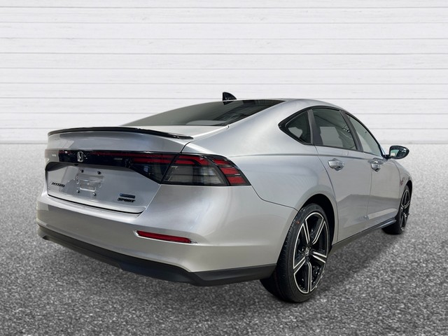 Honda Accord Hybrid Vehicle Full-screen Gallery Image 06
