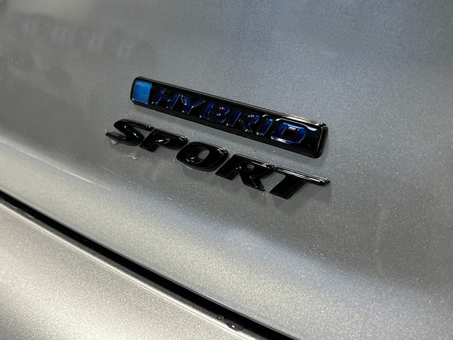 Honda Accord Hybrid Vehicle Full-screen Gallery Image 07