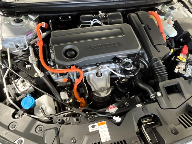 Honda Accord Hybrid Vehicle Full-screen Gallery Image 13