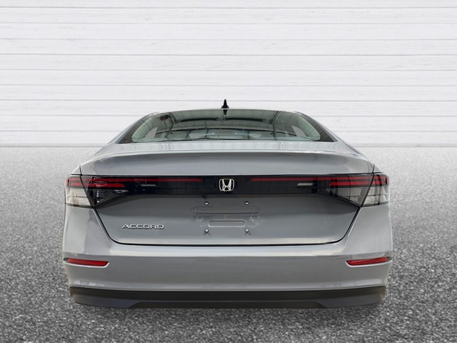 Honda Accord Sedan Vehicle Full-screen Gallery Image 05