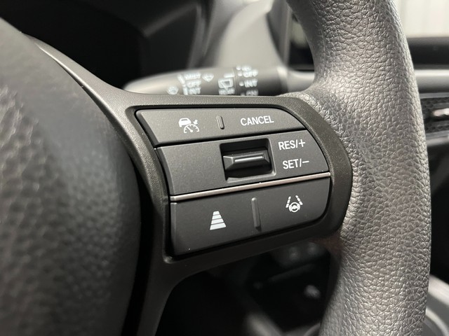 Honda HR-V Vehicle Full-screen Gallery Image 17