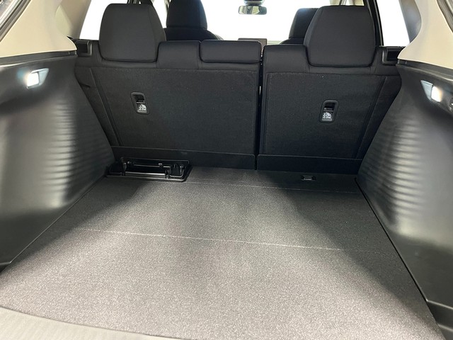 Honda HR-V Vehicle Full-screen Gallery Image 23