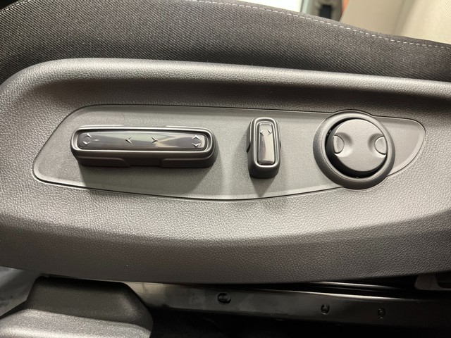 Honda CR-V Vehicle Full-screen Gallery Image 14