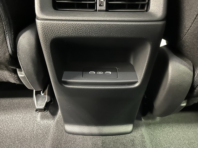 Honda CR-V Vehicle Full-screen Gallery Image 26