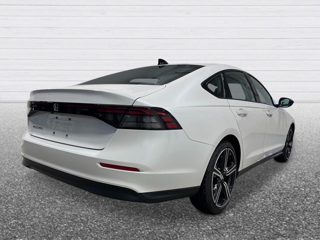 Honda Accord Sedan Vehicle Full-screen Gallery Image 06