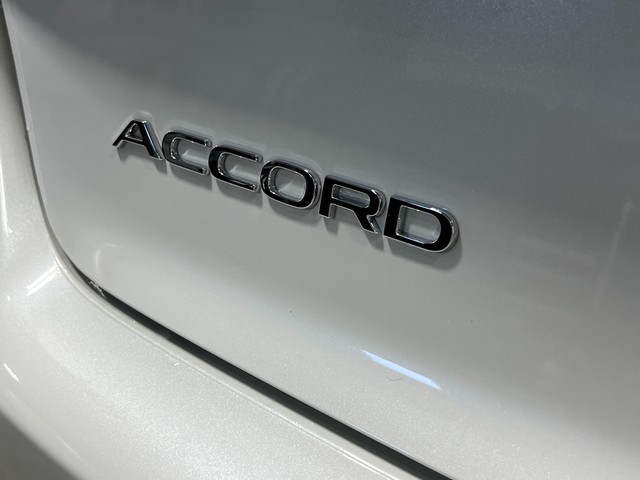 Honda Accord Sedan Vehicle Full-screen Gallery Image 07