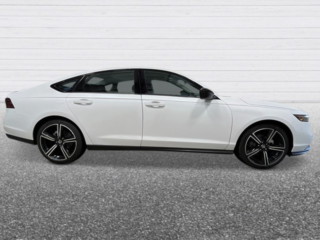 Honda Accord Sedan Vehicle Full-screen Gallery Image 08