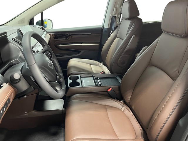 Honda Odyssey Vehicle Full-screen Gallery Image 16