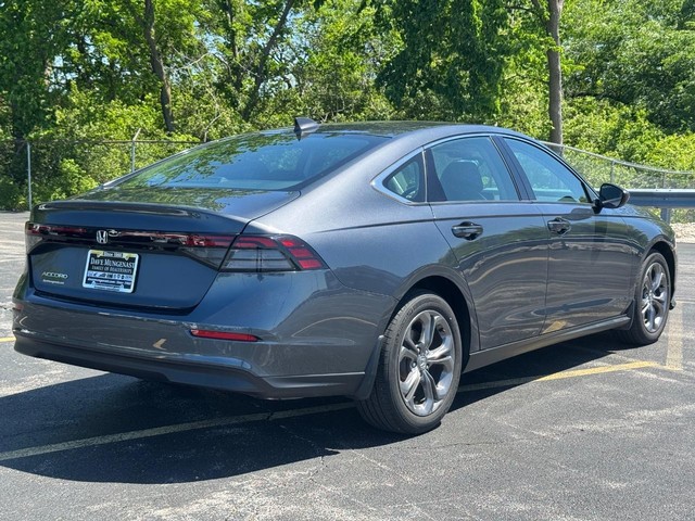 Honda Accord Sedan Vehicle Full-screen Gallery Image 06