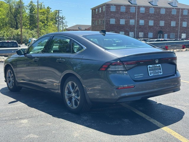 Honda Accord Sedan Vehicle Full-screen Gallery Image 09