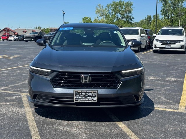 Honda Accord Sedan Vehicle Full-screen Gallery Image 12