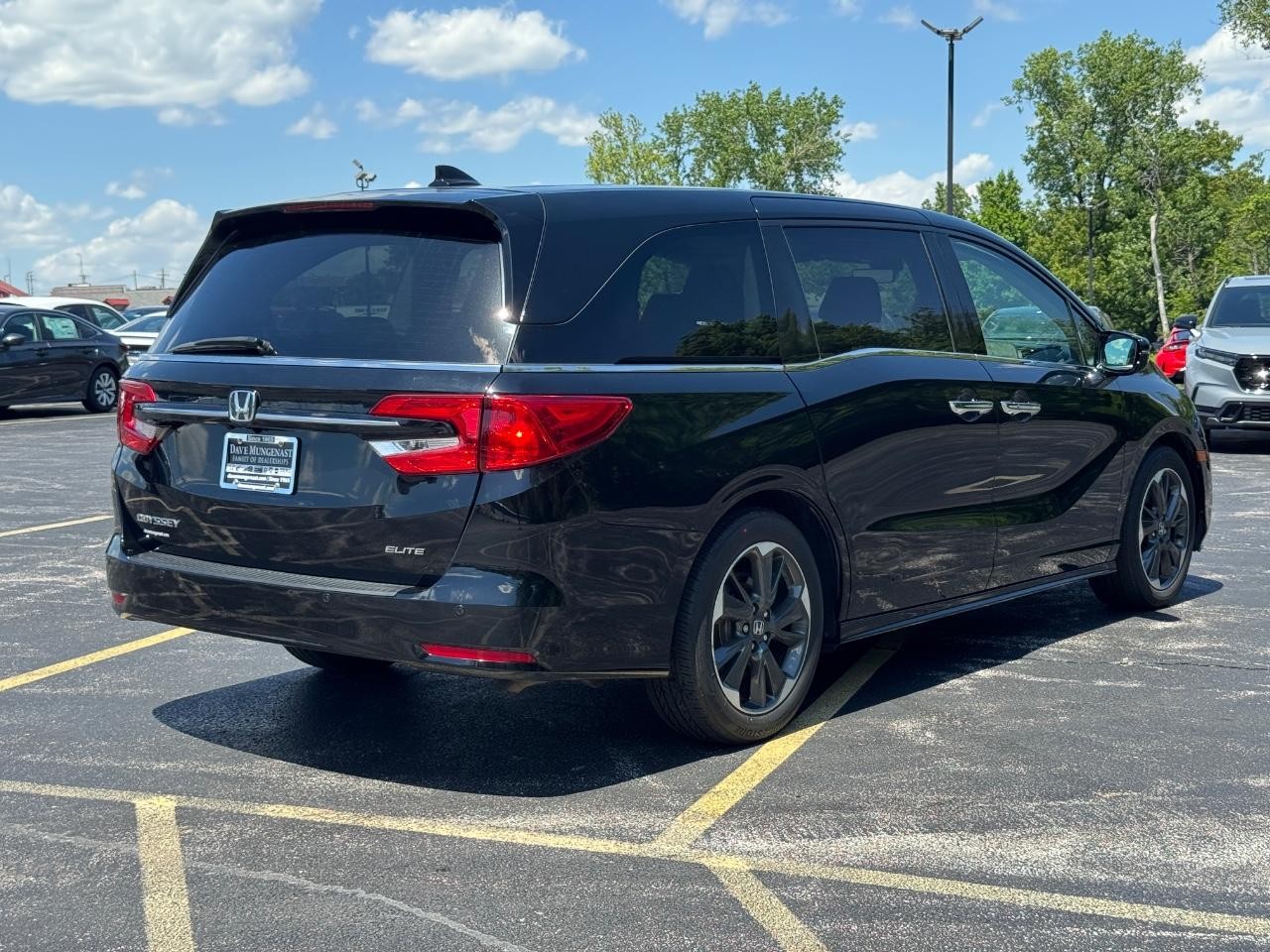 Honda Odyssey Vehicle Full-screen Gallery Image 04